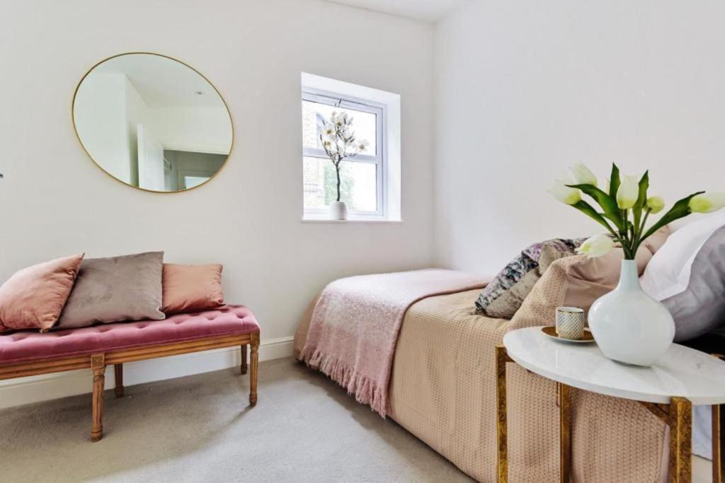 Amazing 3 Bed Interior Designed House With Garden - 114 The Hervey Londra Exterior foto