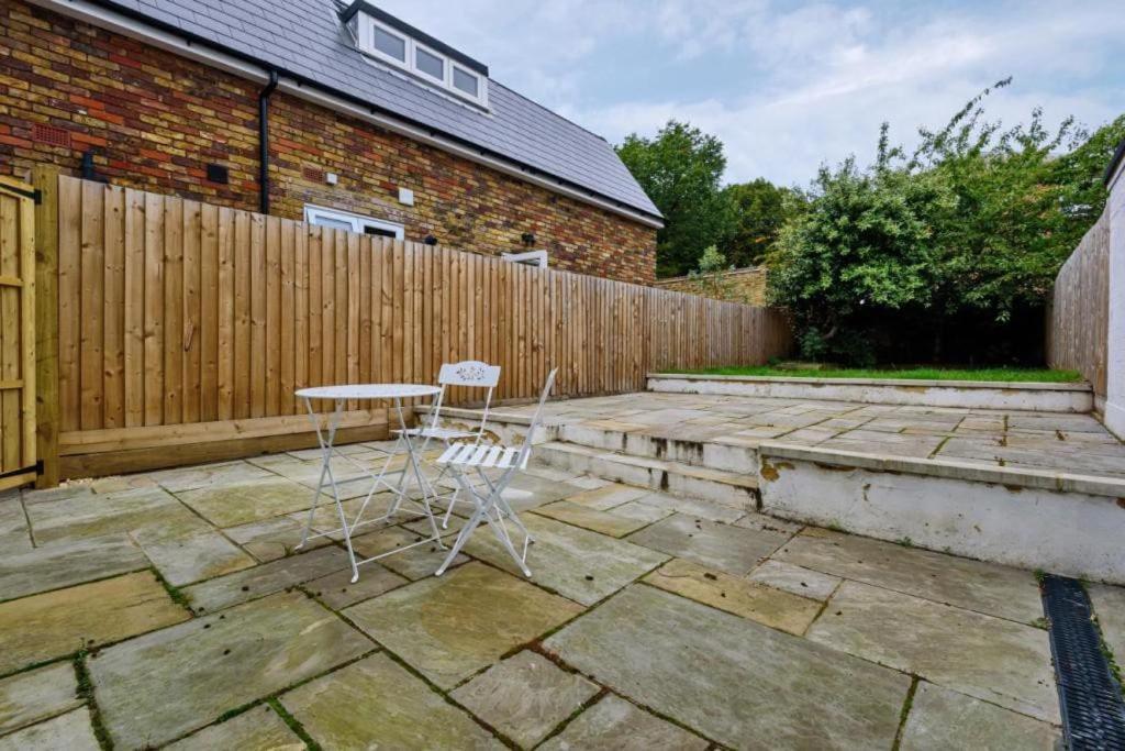 Amazing 3 Bed Interior Designed House With Garden - 114 The Hervey Londra Exterior foto